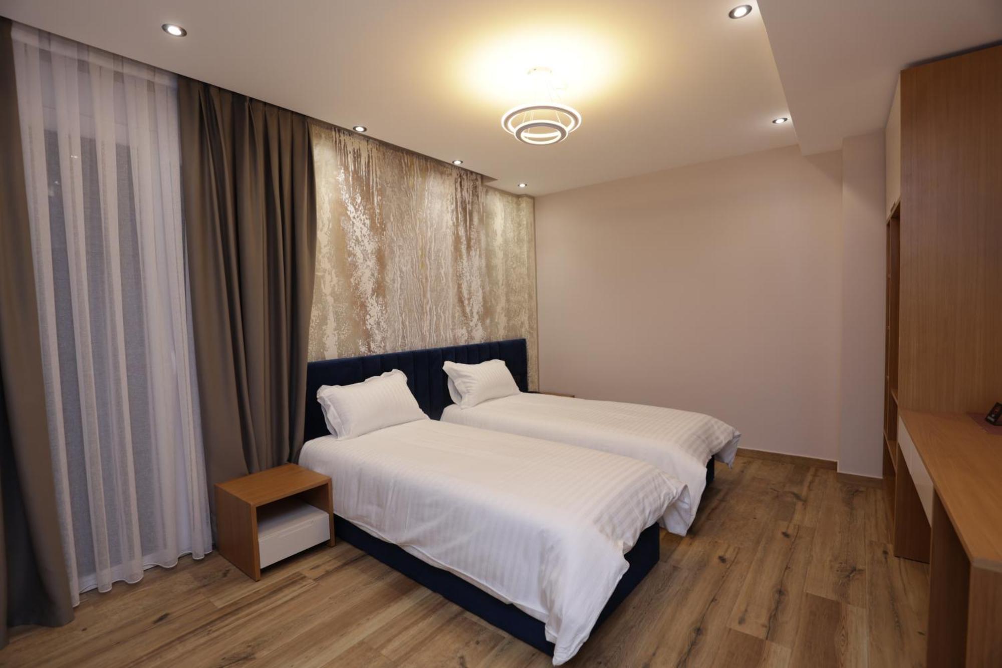 Residence Inn Hotel Tiranë Ngoại thất bức ảnh