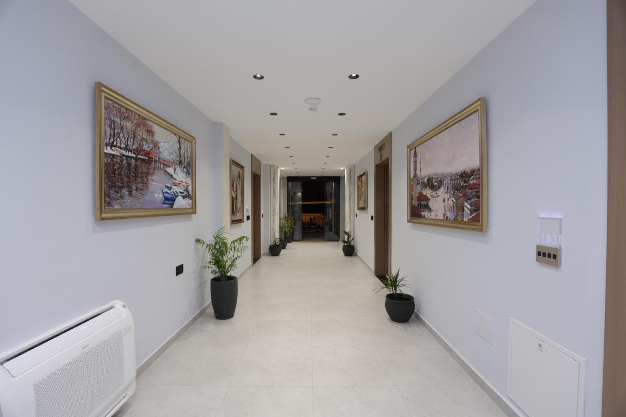 Residence Inn Hotel Tiranë Ngoại thất bức ảnh