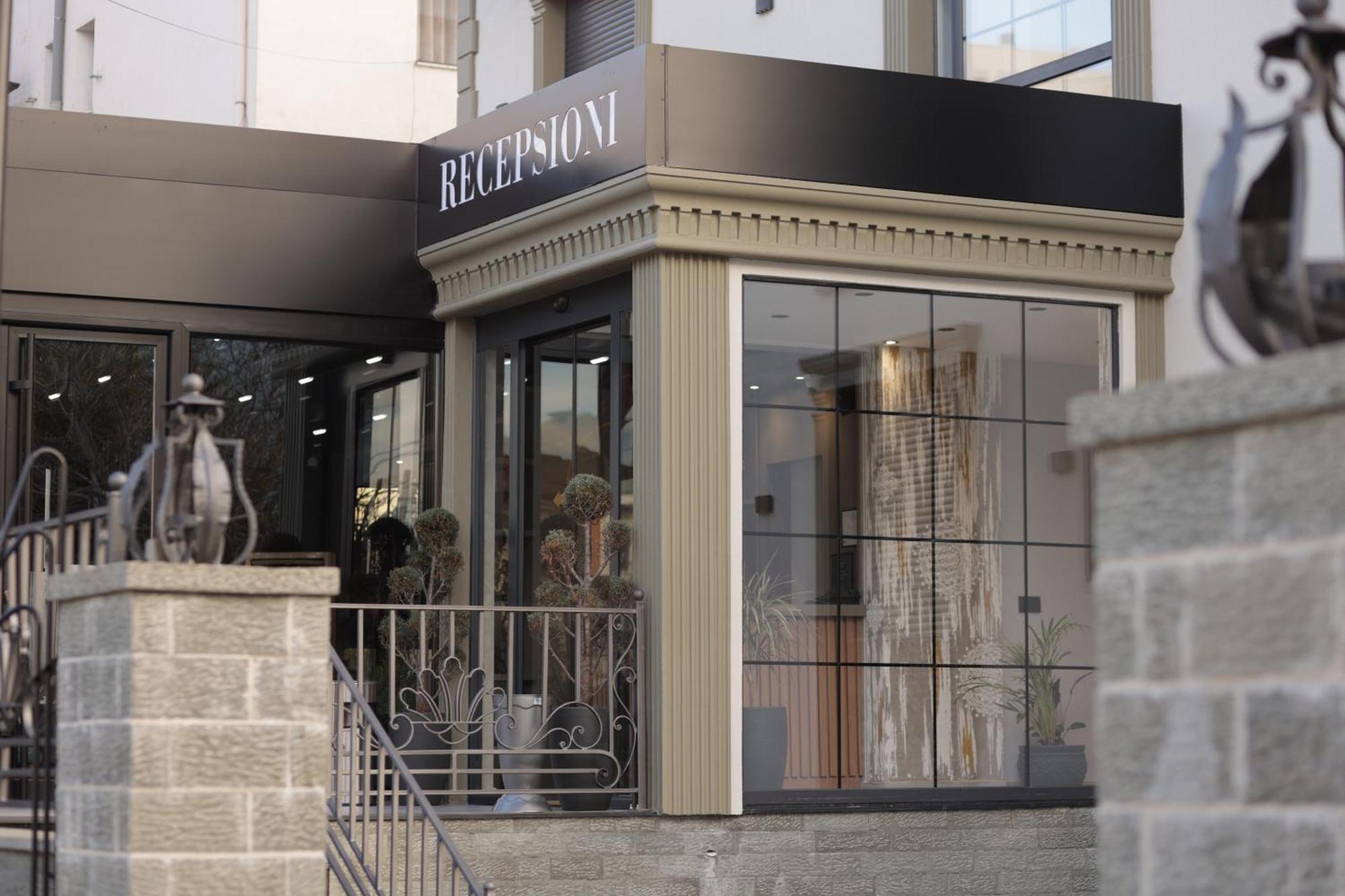 Residence Inn Hotel Tiranë Ngoại thất bức ảnh