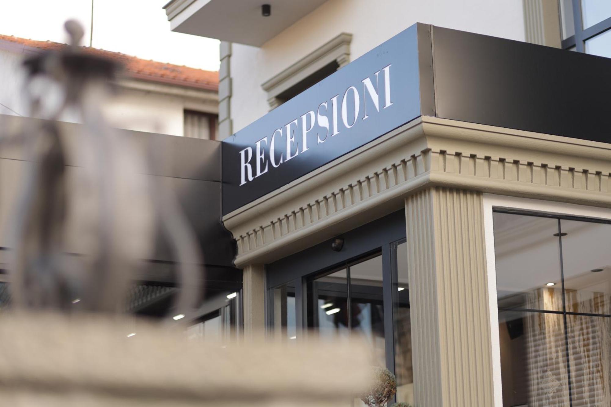 Residence Inn Hotel Tiranë Ngoại thất bức ảnh
