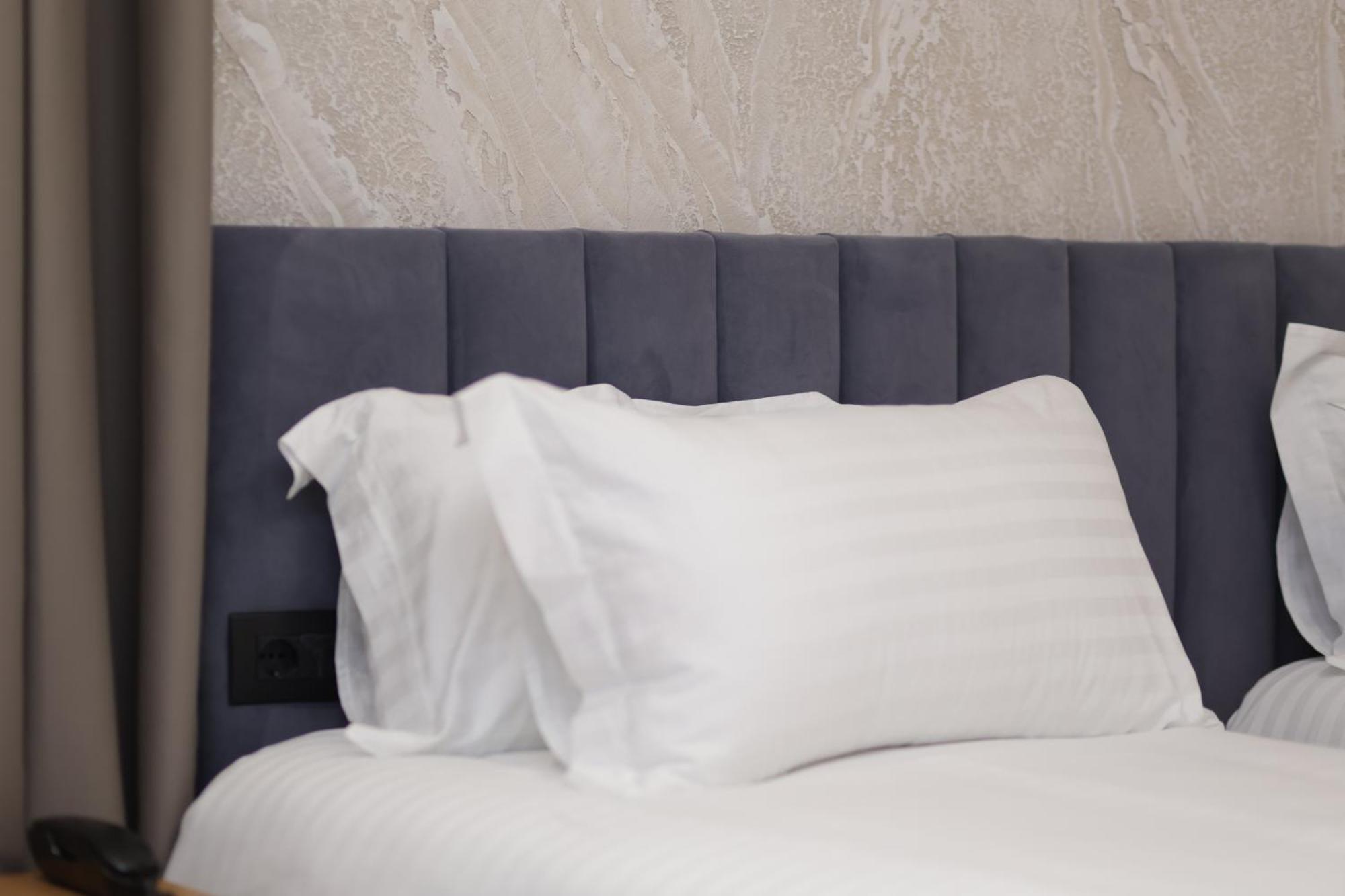 Residence Inn Hotel Tiranë Ngoại thất bức ảnh